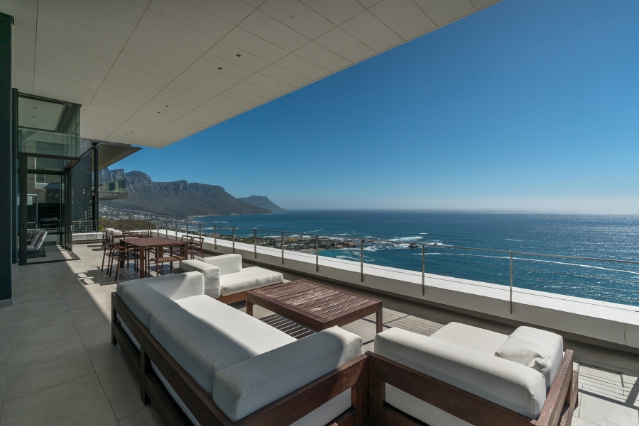5 Bedroom Property for Sale in Clifton Western Cape